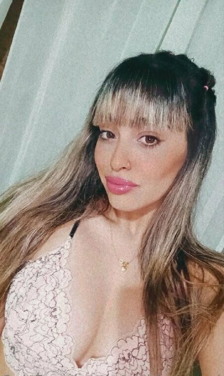 Naakte gelekte OnlyFans-foto van Urgoddesspandora