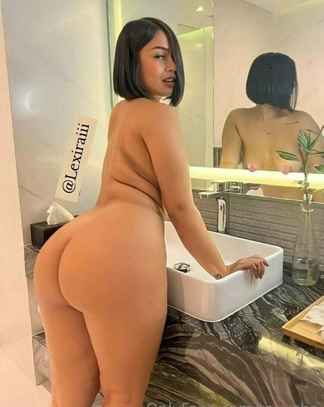 Naakte gelekte OnlyFans-foto van Tayysha