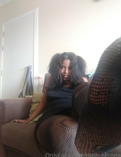 Naakte gelekte OnlyFans-foto van Missperona