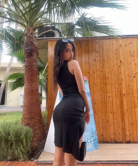Naakte gelekte OnlyFans-foto van Luxygirln1