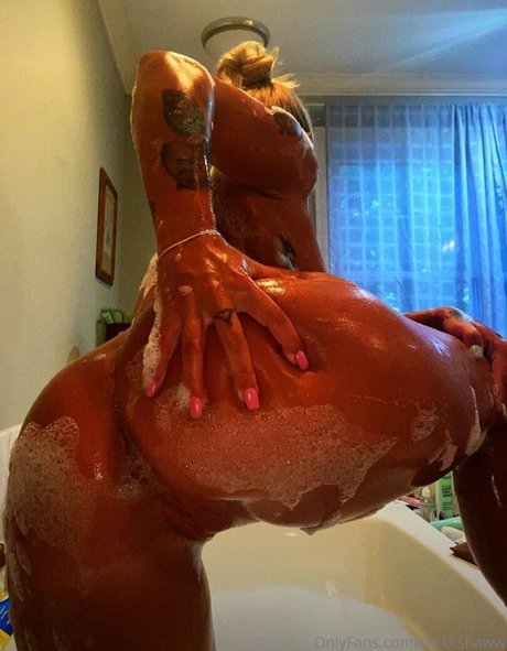 Naakte gelekte OnlyFans-foto van Slickkshaww