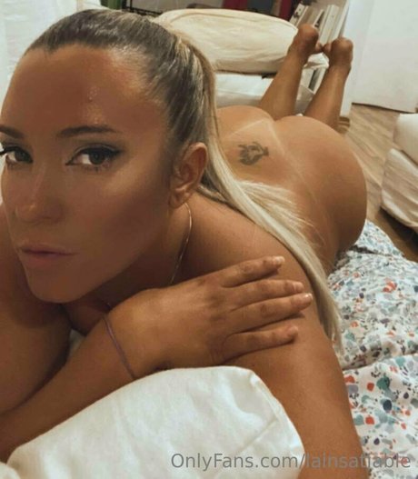 Naakte gelekte OnlyFans-foto van Lainsatiable
