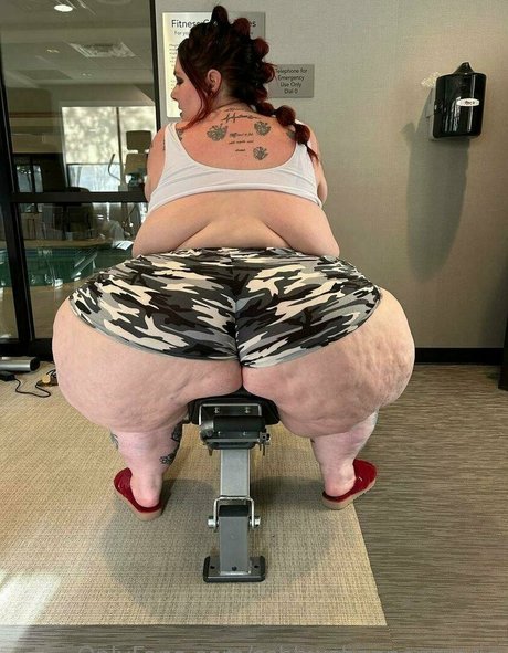 Naakte gelekte OnlyFans-foto van Ssbbwshannonmarie