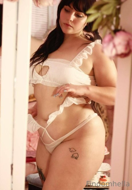 Femdomhella