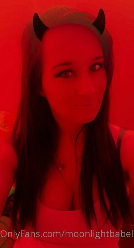 Naakte gelekte OnlyFans-foto van Moonlightbabeluv