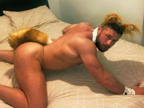 Naakte gelekte OnlyFans-foto van Pierrefitchfree
