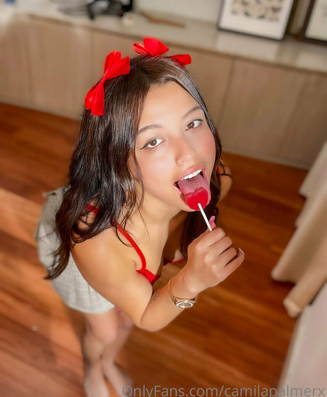 Naakte gelekte OnlyFans-foto van Camilapalmerx