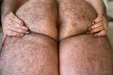 Naakte gelekte OnlyFans-foto van Zanderk