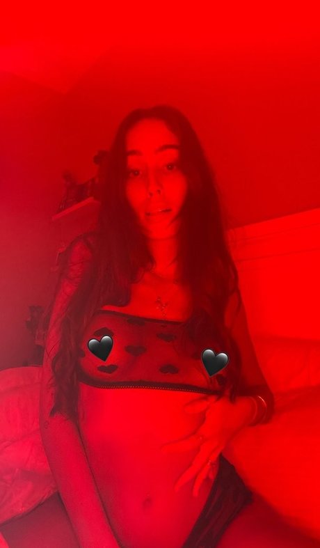 Naakte gelekte OnlyFans-foto van Lucyjane710