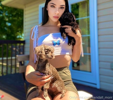 Naakte gelekte OnlyFans-foto van Kendallmorr
