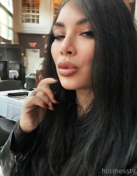 Naakte gelekte OnlyFans-foto van Hotmesstv