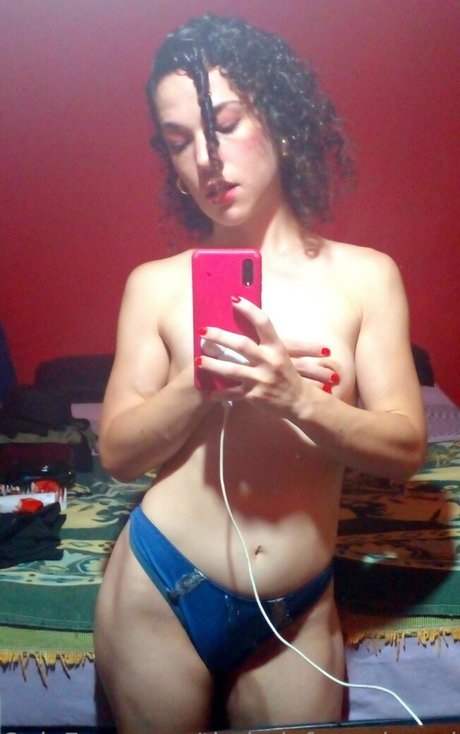 Naakte gelekte OnlyFans-foto van Theladyfromshanghai