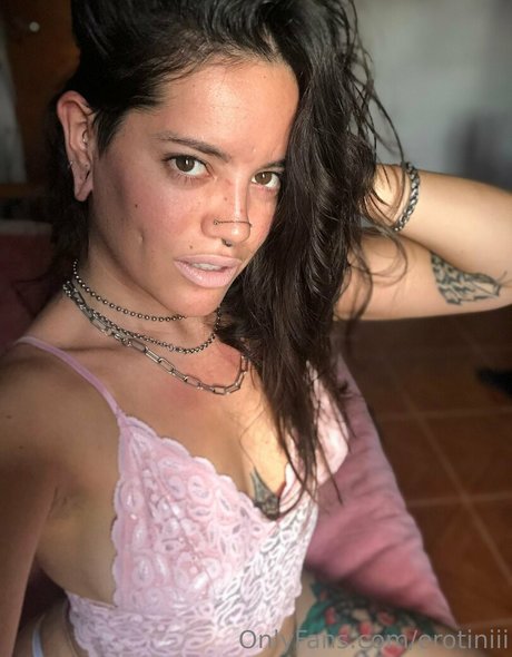 Naakte gelekte OnlyFans-foto van Erotiniii
