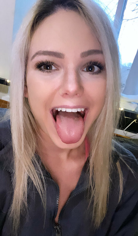 Naakte gelekte OnlyFans-foto van Xxxvanessaxxxfree