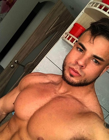 Naakte gelekte OnlyFans-foto van Evanway