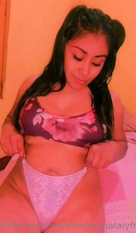 Naakte gelekte OnlyFans-foto van Princessnatalyfree