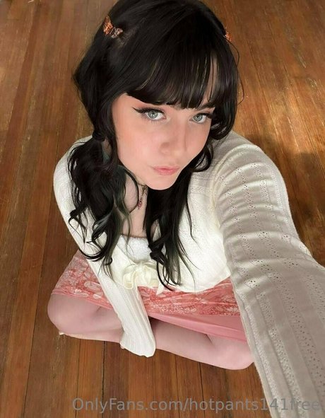 Naakte gelekte OnlyFans-foto van Hotpants141free
