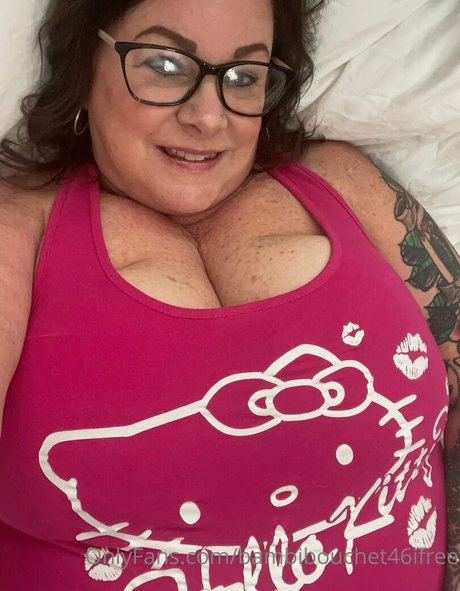 Naakte gelekte OnlyFans-foto van Bambibouchet46ifree
