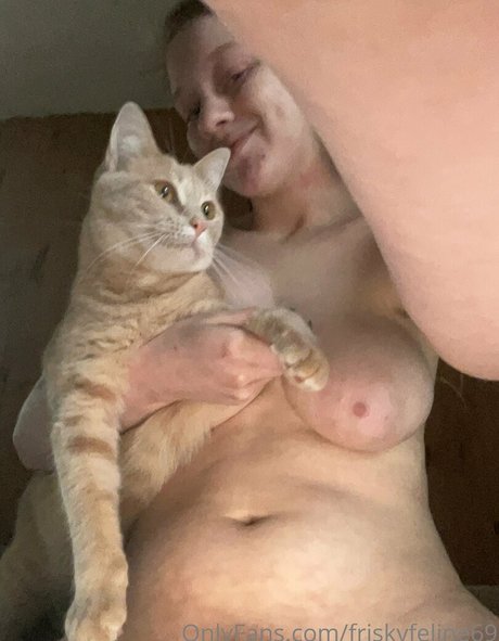 Friskyfeline69