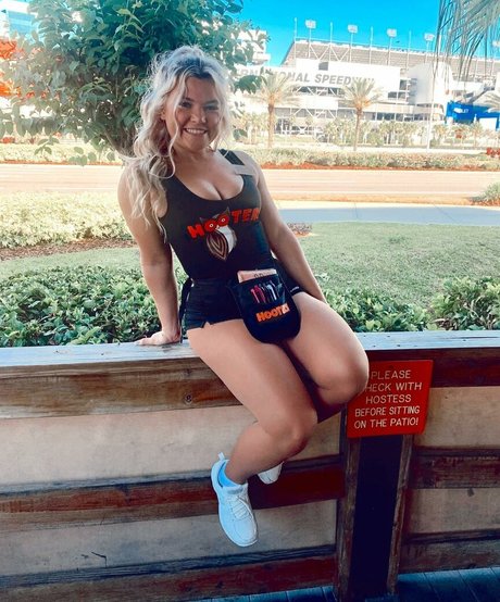 Naakte gelekte OnlyFans-foto van Lexi Wilson