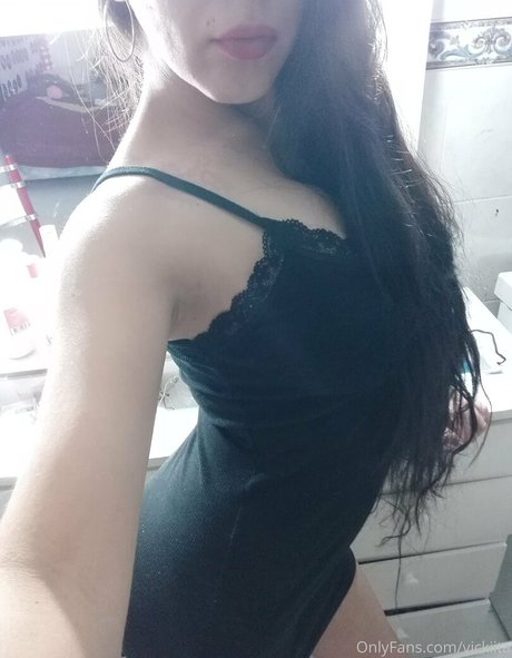 Naakte gelekte OnlyFans-foto van Vickiita