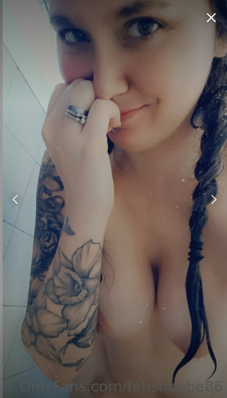 Naakte gelekte OnlyFans-foto van Fetbabe