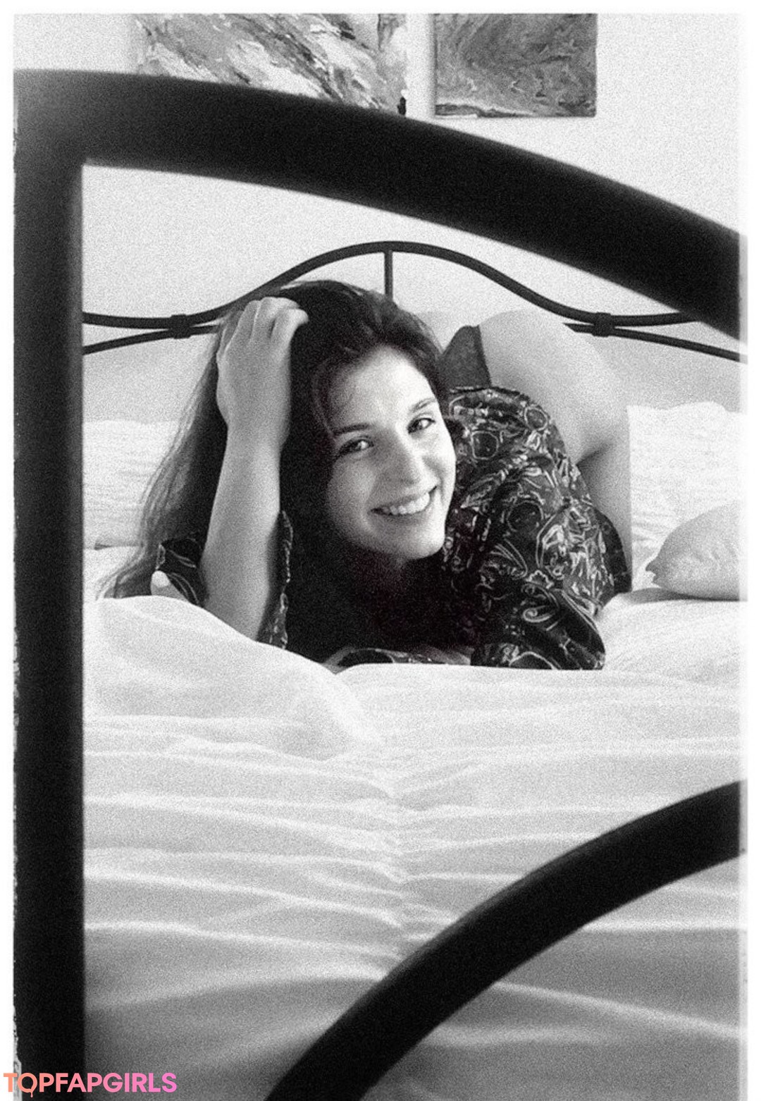 Naakte gelekte OnlyFans-foto van Leah Gotti #1134