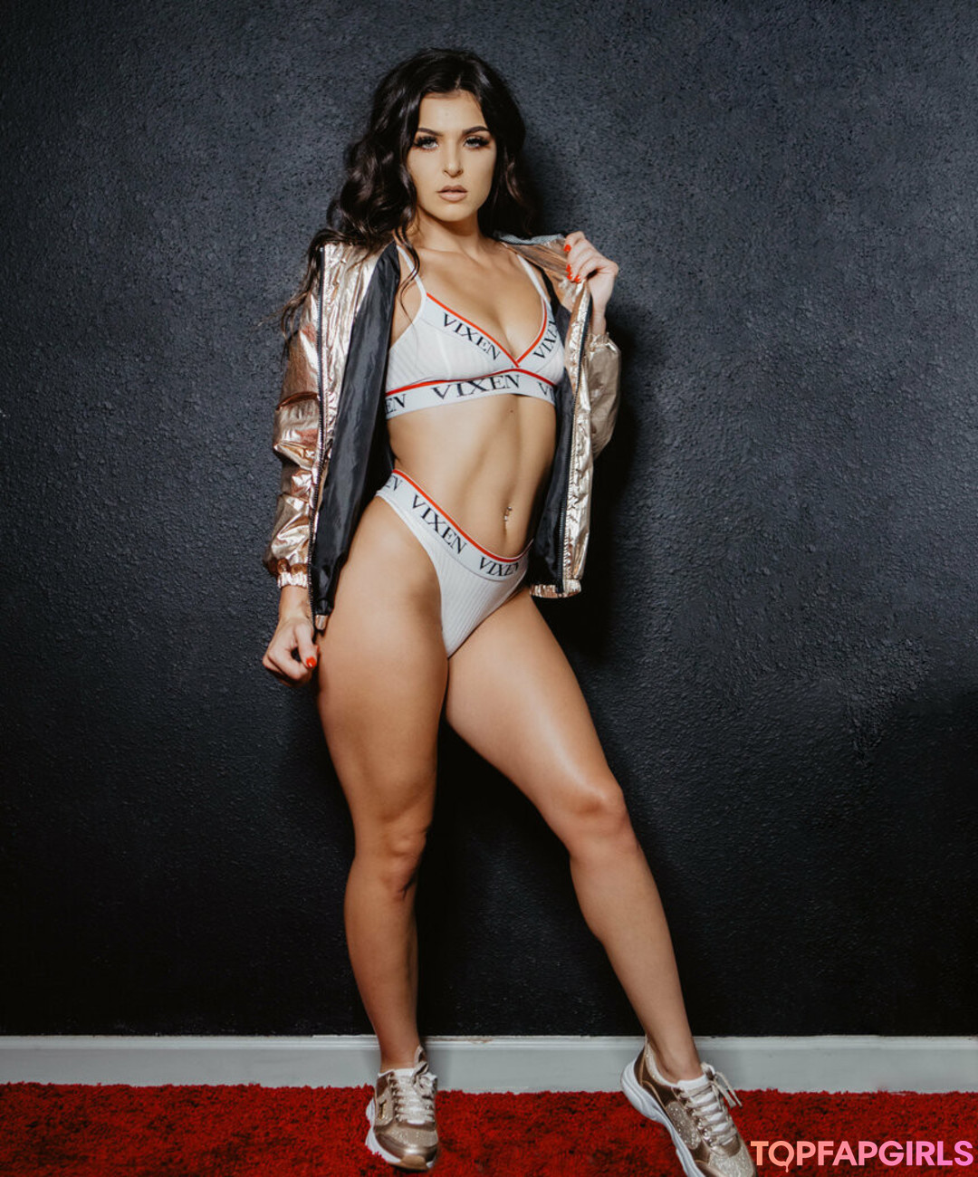 Naakte gelekte OnlyFans-foto van Leah Gotti #1550