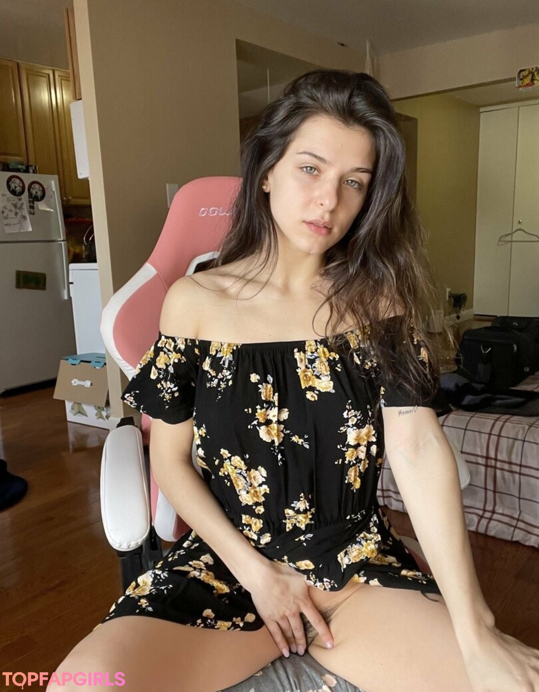 Naakte gelekte OnlyFans-foto van Leah Gotti #1958