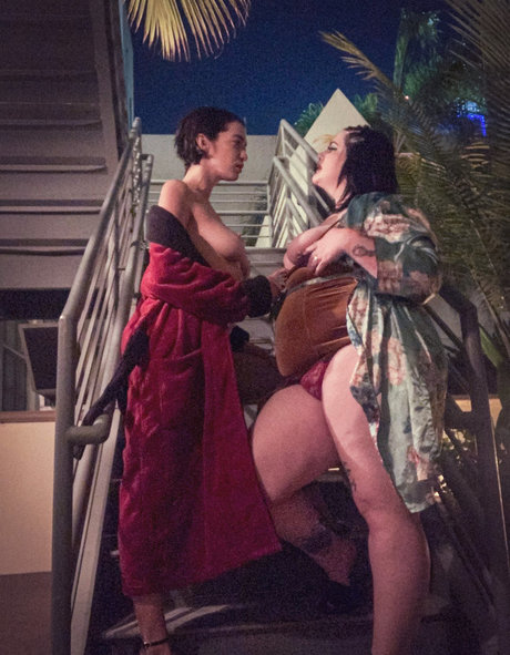 Naakte gelekte OnlyFans-foto van Megzlegzz