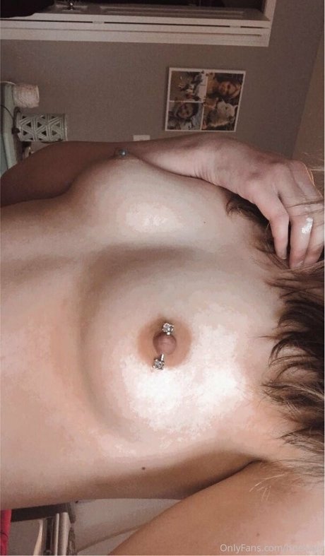 Naakte gelekte OnlyFans-foto van Kayleighbabyyy