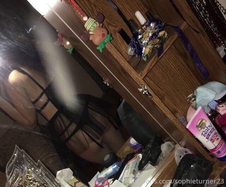 Naakte gelekte OnlyFans-foto van Sophiegirl