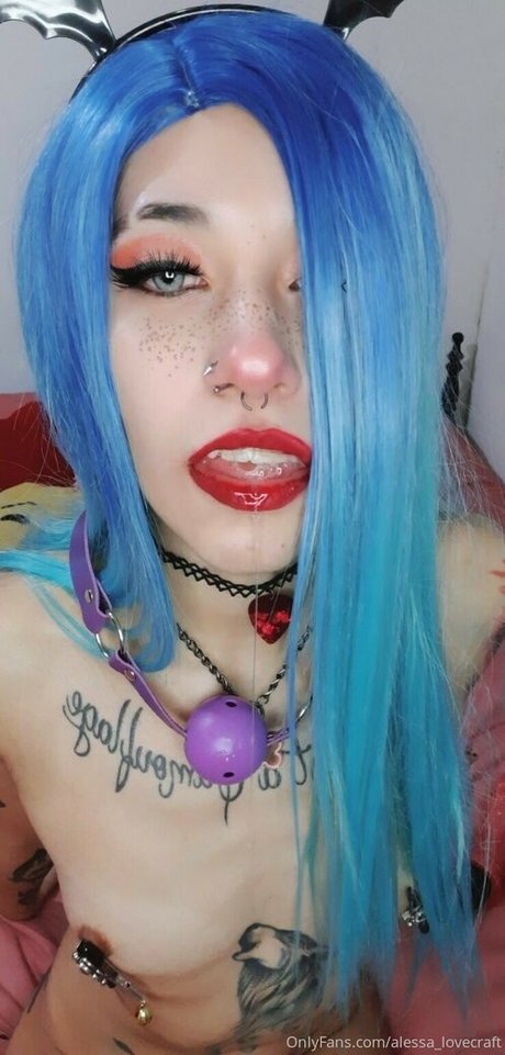 Naakte gelekte OnlyFans-foto van Alessa Lovecraft