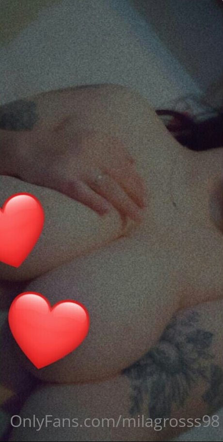 Naakte gelekte OnlyFans-foto van Mili