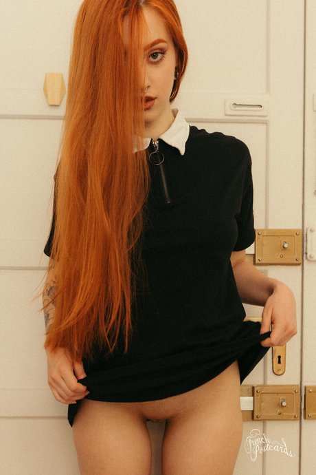 Naakte gelekte OnlyFans-foto van Violetlatte