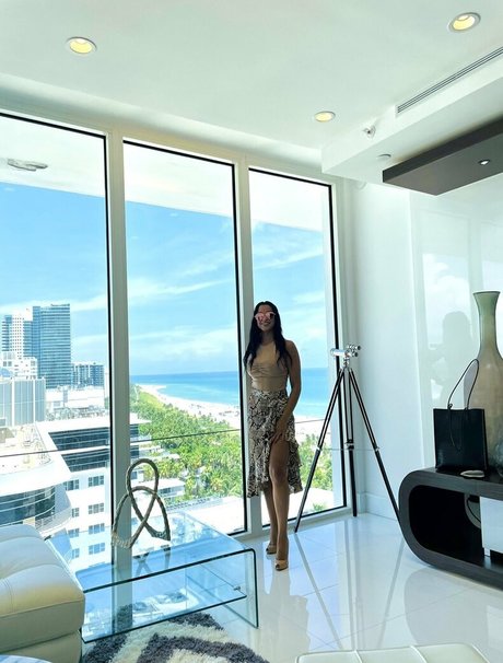 Naakte gelekte OnlyFans-foto van Abella Anderson