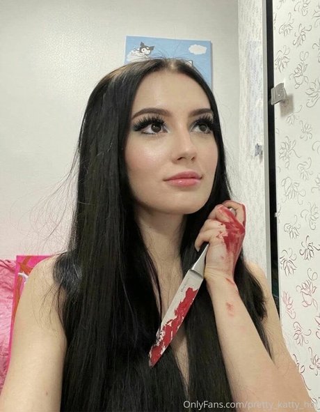 Naakte gelekte OnlyFans-foto van Prattykatty