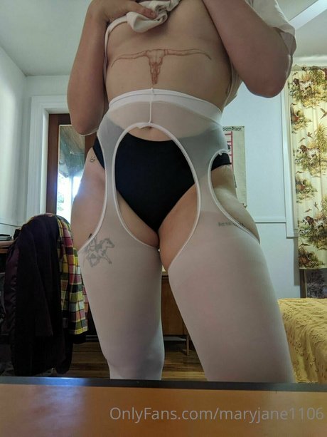 Naakte gelekte OnlyFans-foto van Mary Jane1106