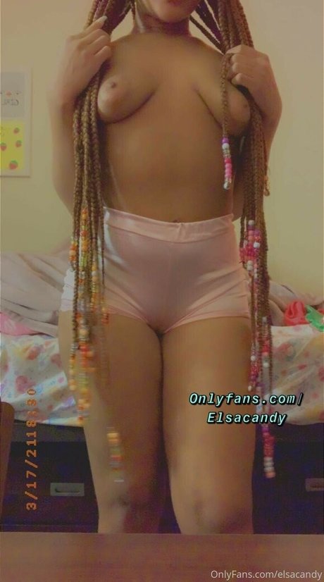 Naakte gelekte OnlyFans-foto van Elsacandy
