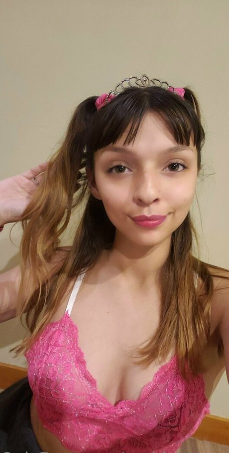 Naakte gelekte OnlyFans-foto van Goddesatenea