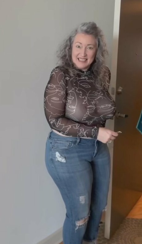 Naakte gelekte OnlyFans-foto van Moncheritime