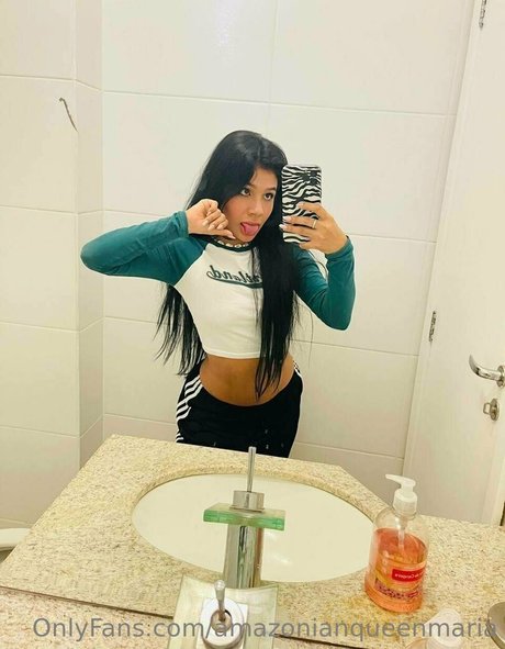 Naakte gelekte OnlyFans-foto van Mariamarquez495