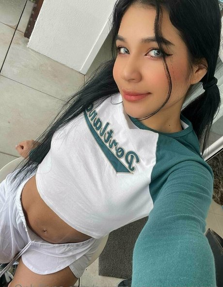 Naakte gelekte OnlyFans-foto van Mariamarquez495