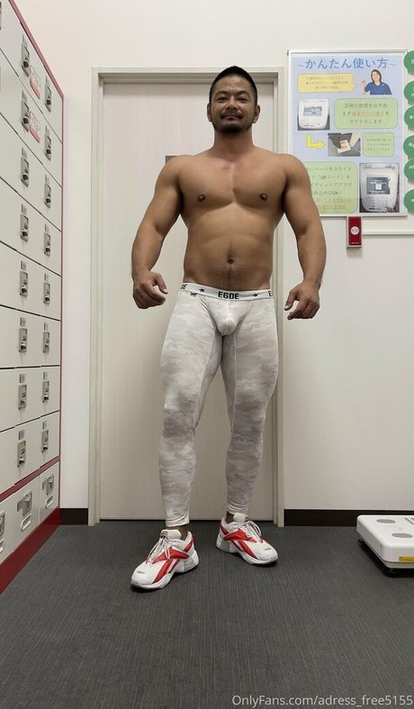 Naakte gelekte OnlyFans-foto van Adressfree5155