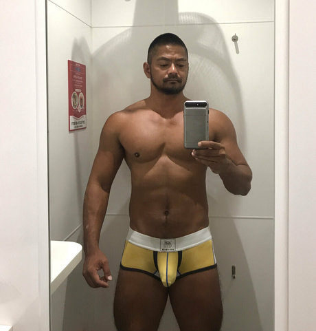 Naakte gelekte OnlyFans-foto van Adressfree5155