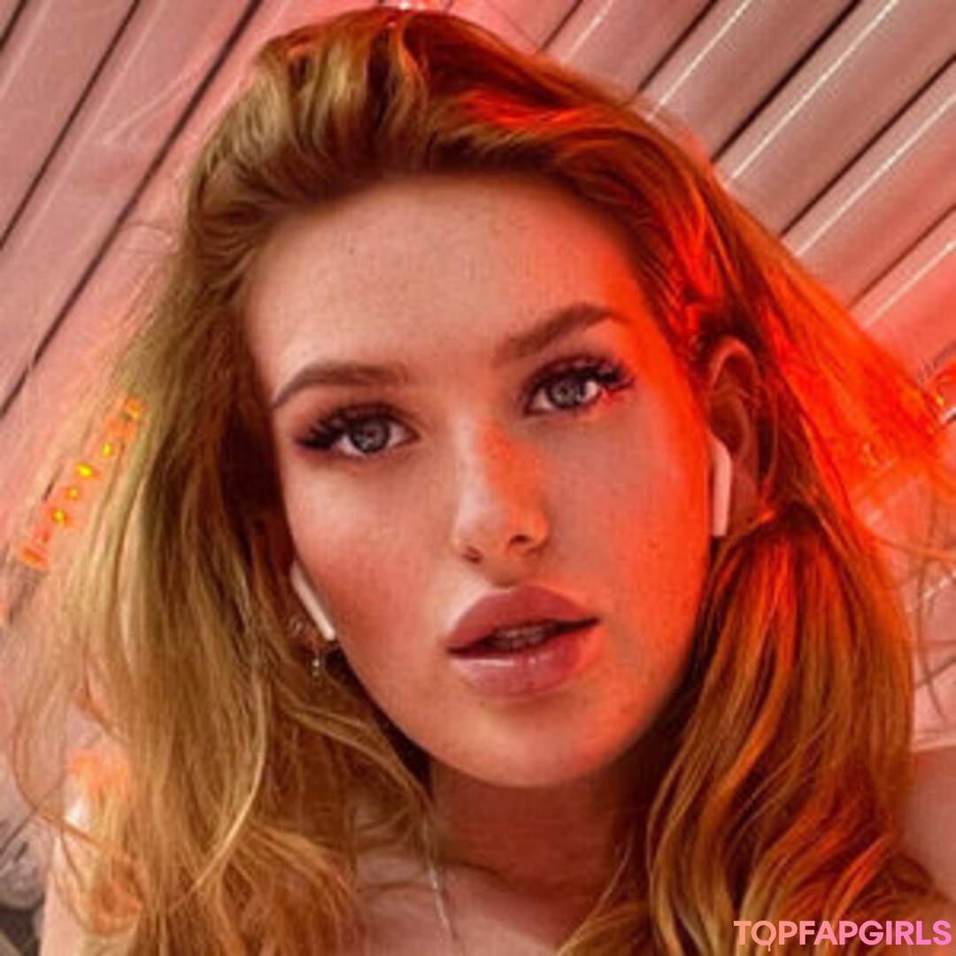 Naakte gelekte OnlyFans-foto van Anniee Charlottee #13 Naakte gelekte OnlyFans-foto van Anniee Charlottee #13