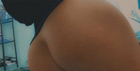 Naakte gelekte OnlyFans-foto van Natttyb