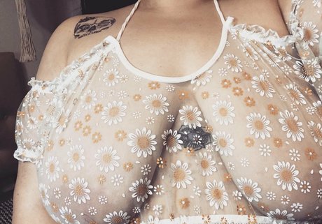 Naakte gelekte OnlyFans-foto van Mamasthicc