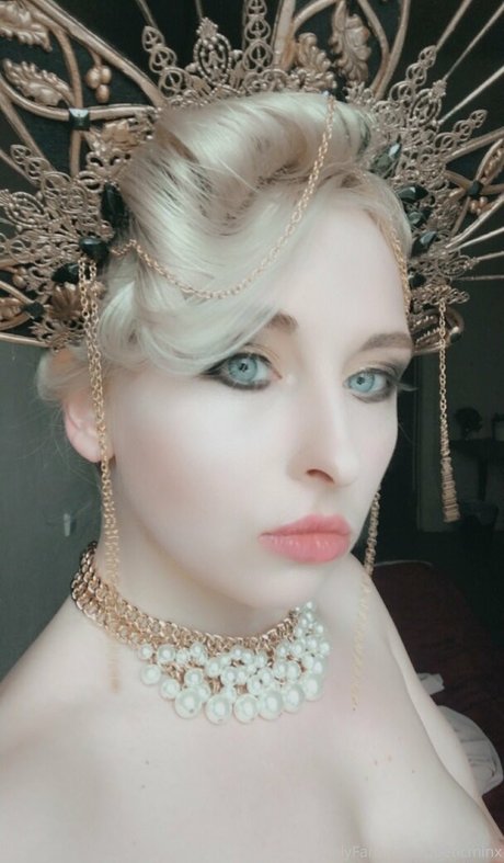 Naakte gelekte OnlyFans-foto van Poeticminx