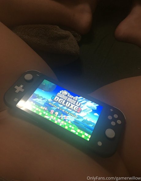 Naakte gelekte OnlyFans-foto van Gamerwillow